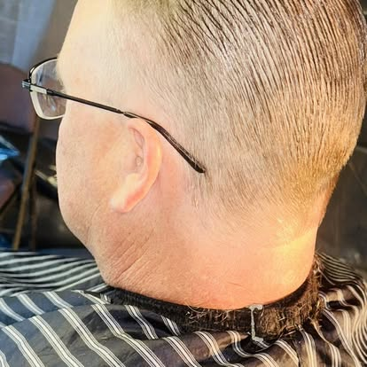 Classic scissor cut